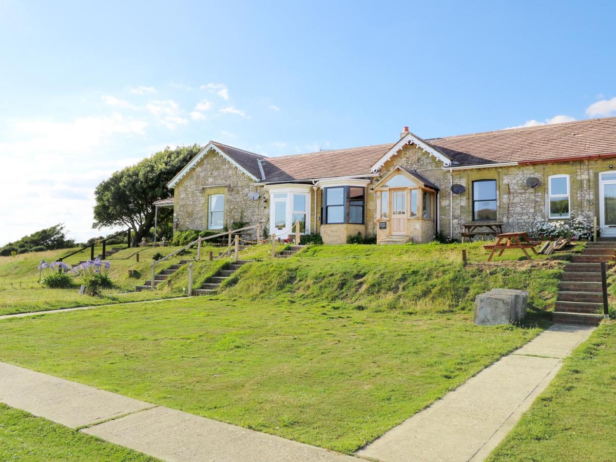 Needles Cottage Totland  Exterior photo